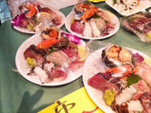 【西村鮮魚店】旦過半額市！旬のお刺身500円！［9/1限定］