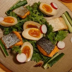 ◀燻製処いぶしや▶燻製プレート