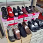 【青空市場の賑わい】